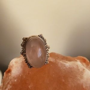 Beautiful Rose Quartz Ring Sz 7